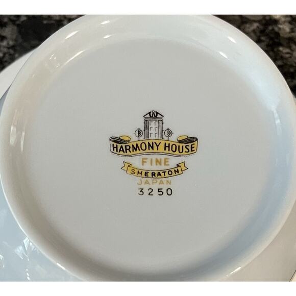 Vintage Sheraton Lidded Sugar Bowl ONLY
Harmony House Fine China Sears #3250 - Picture 8 of 8